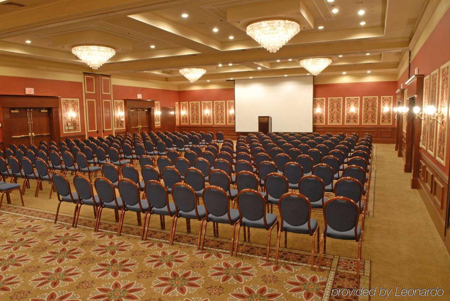 Hilton Mystic Hotel Съоръжения снимка